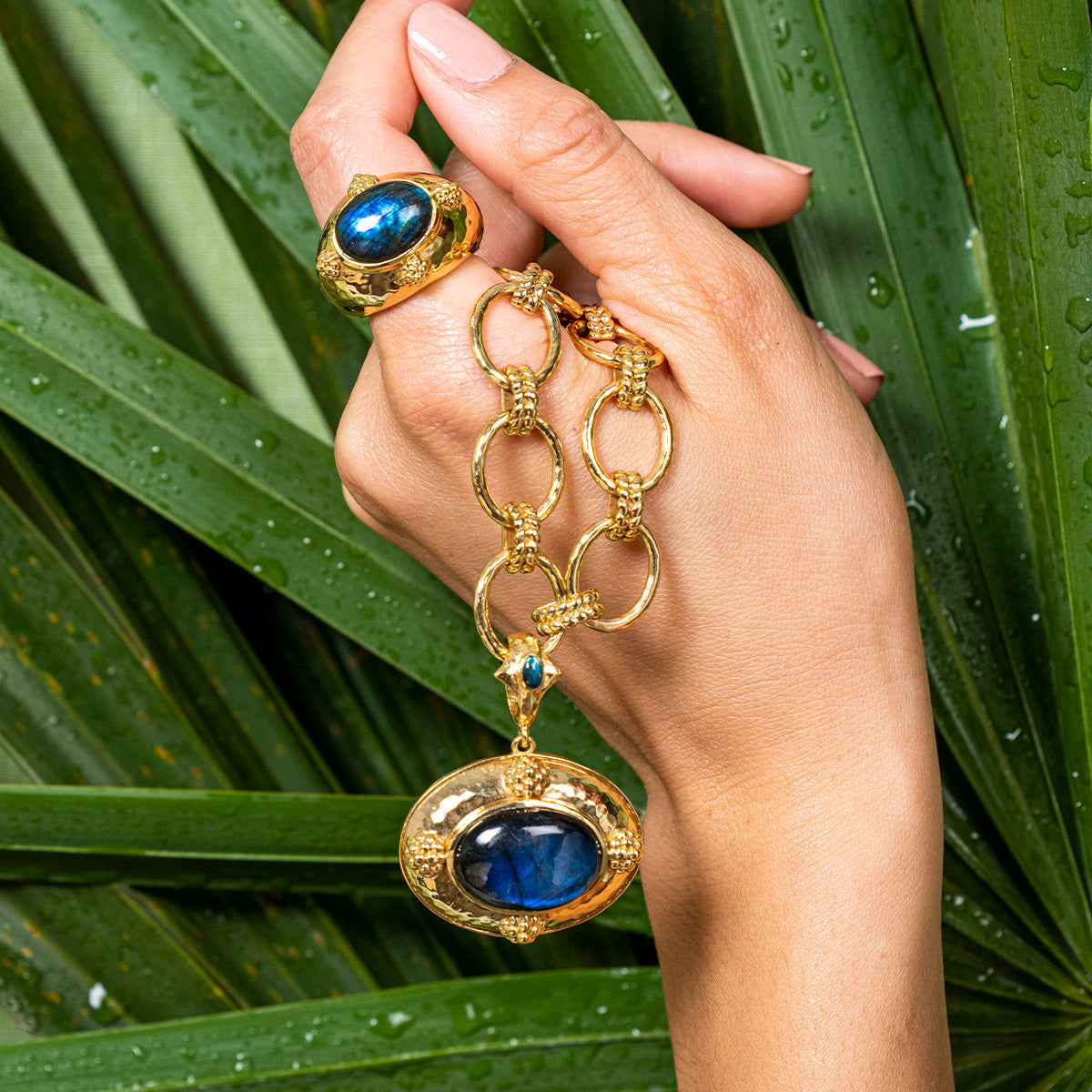 Cleopatra Oval Ring - Gold/Blue Labradorite - Image 7