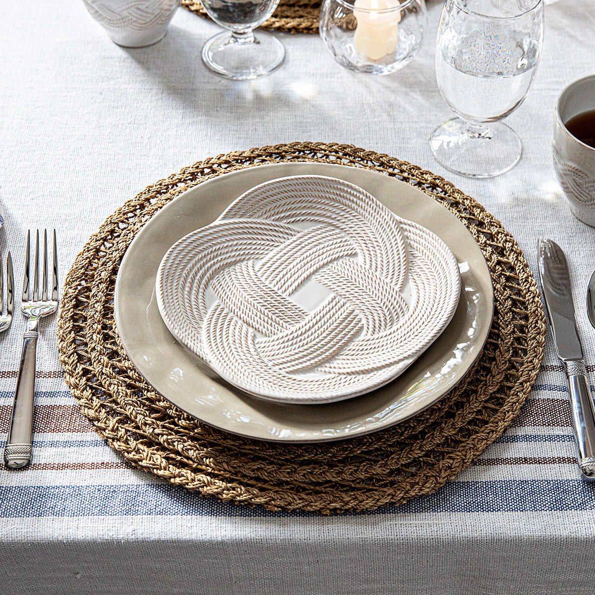 Le Panier Placemat - Taupe - Image 2