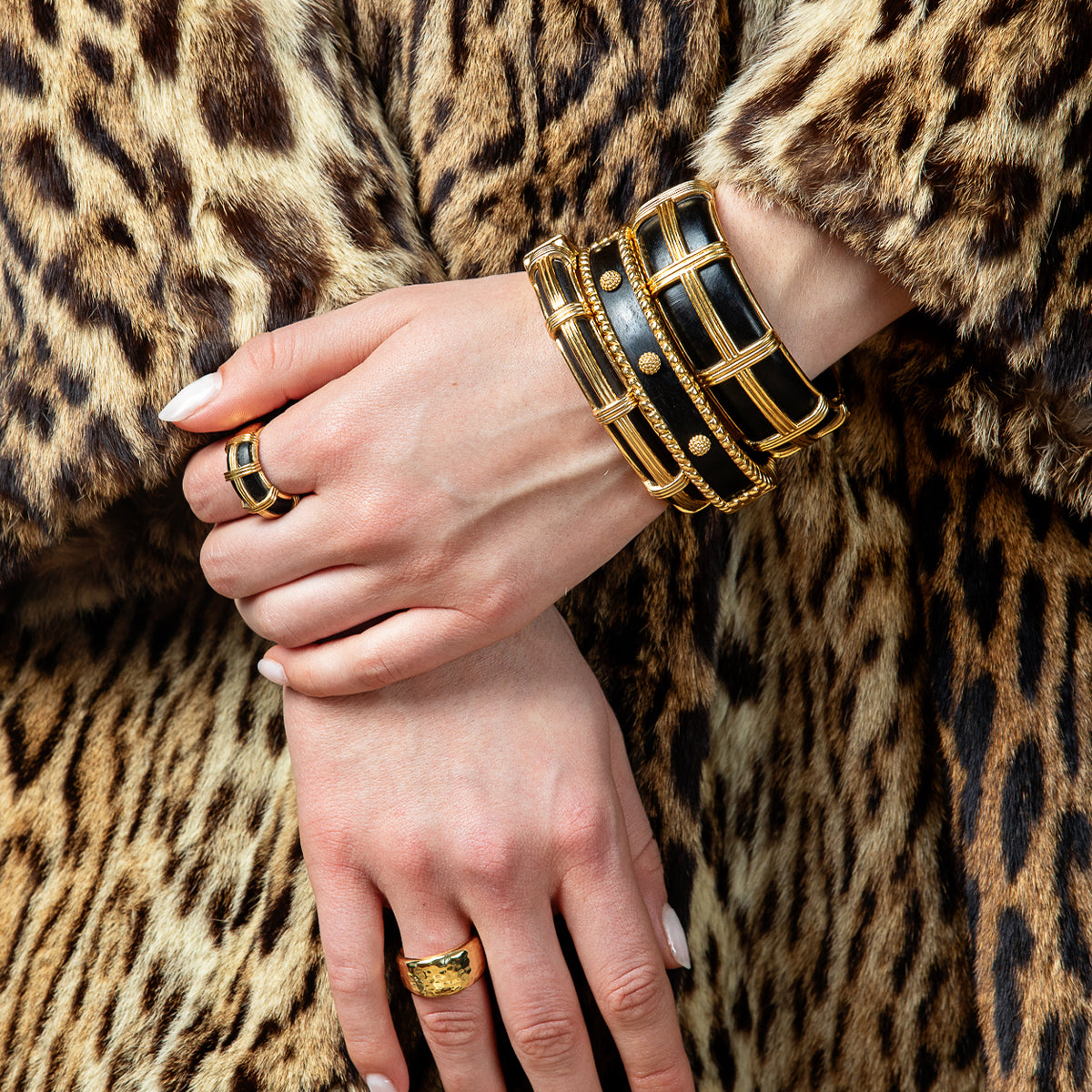 Gaia Petite Hinged Bangle. S/M - Ebony - Image 5