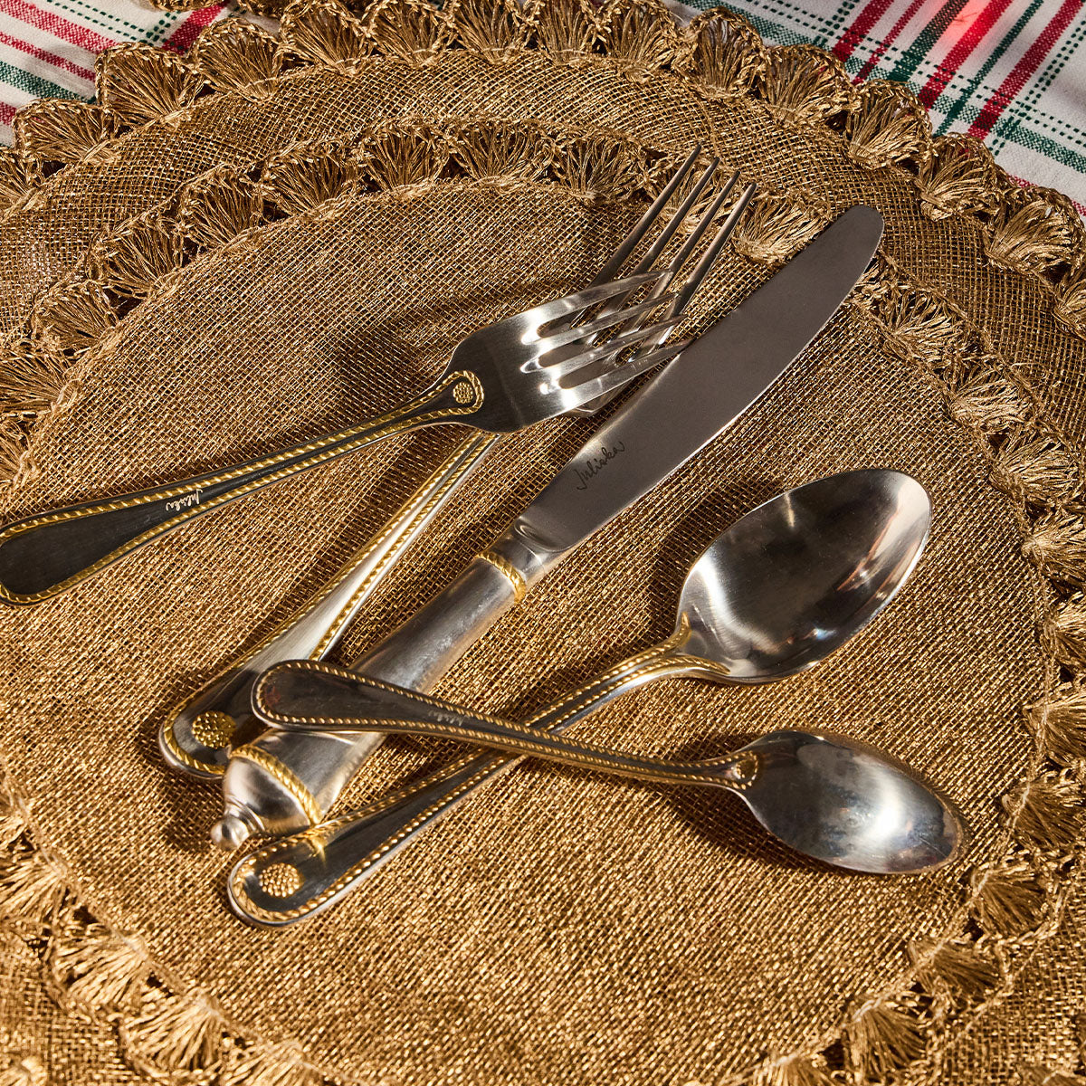 Berry & Thread 20pc Place Setting - Bright Satin with Gold - Image 4