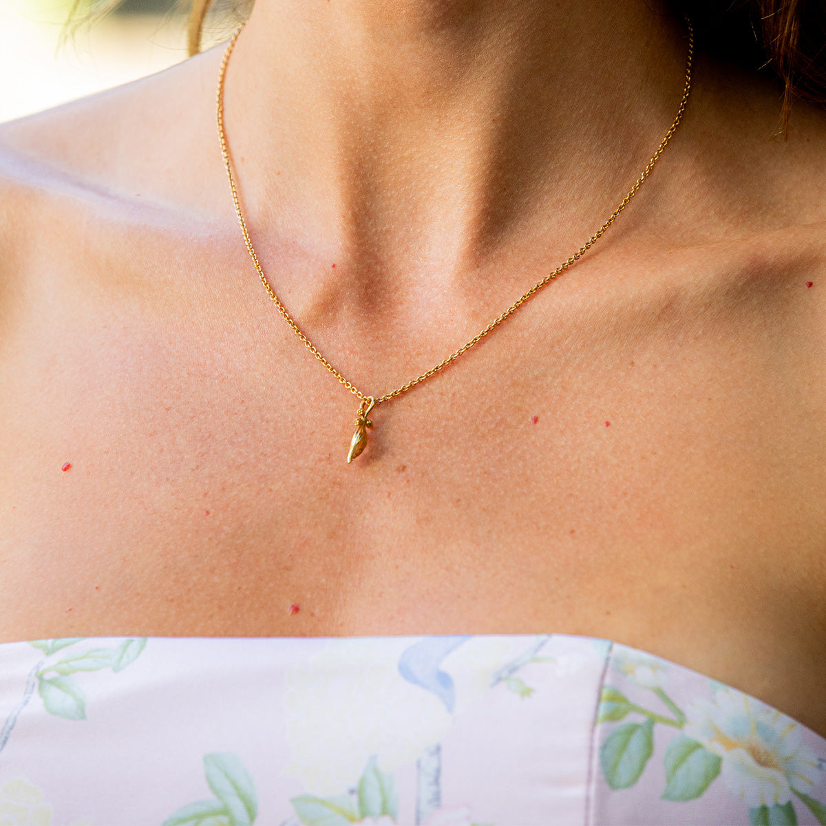 Meadow Walk Lily Charm Necklace. 16+2 - Gold - Image 4