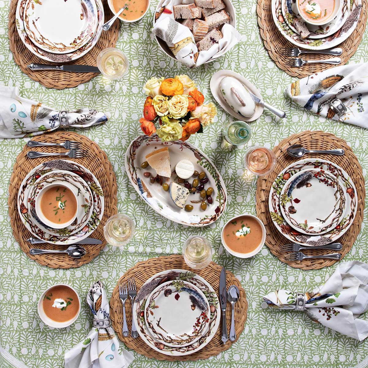 Forest Walk 16pc Place Setting - Image 2