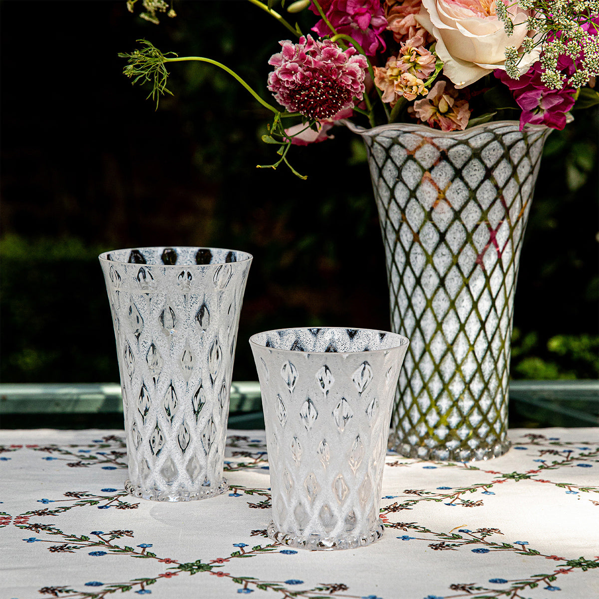 Trellis Large Tumbler - White - Image 3