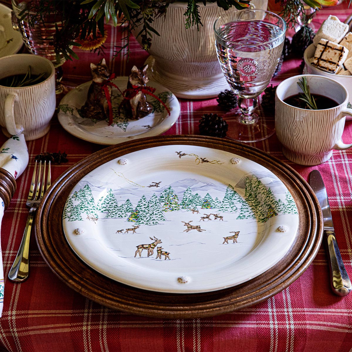 Berry & Thread North Pole Dinner Plate - Image 3