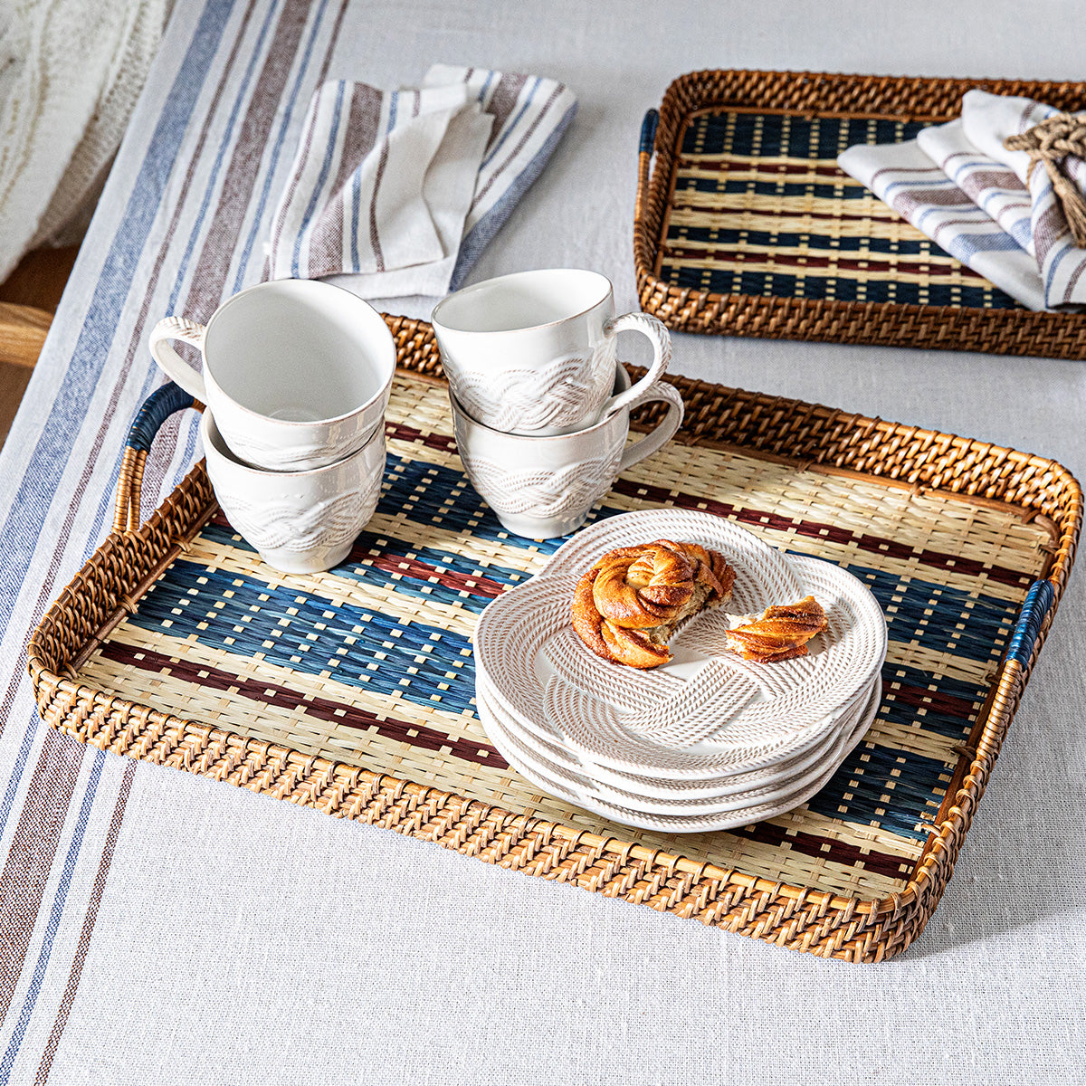 Le Panier Mystic Knot Dessert/Salad Plate - Whitewash - Image 4