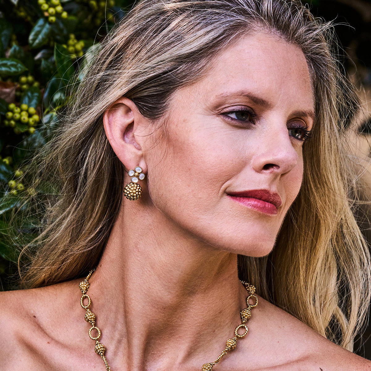 Berry Clover Drop Earrings - MOP - Image 4