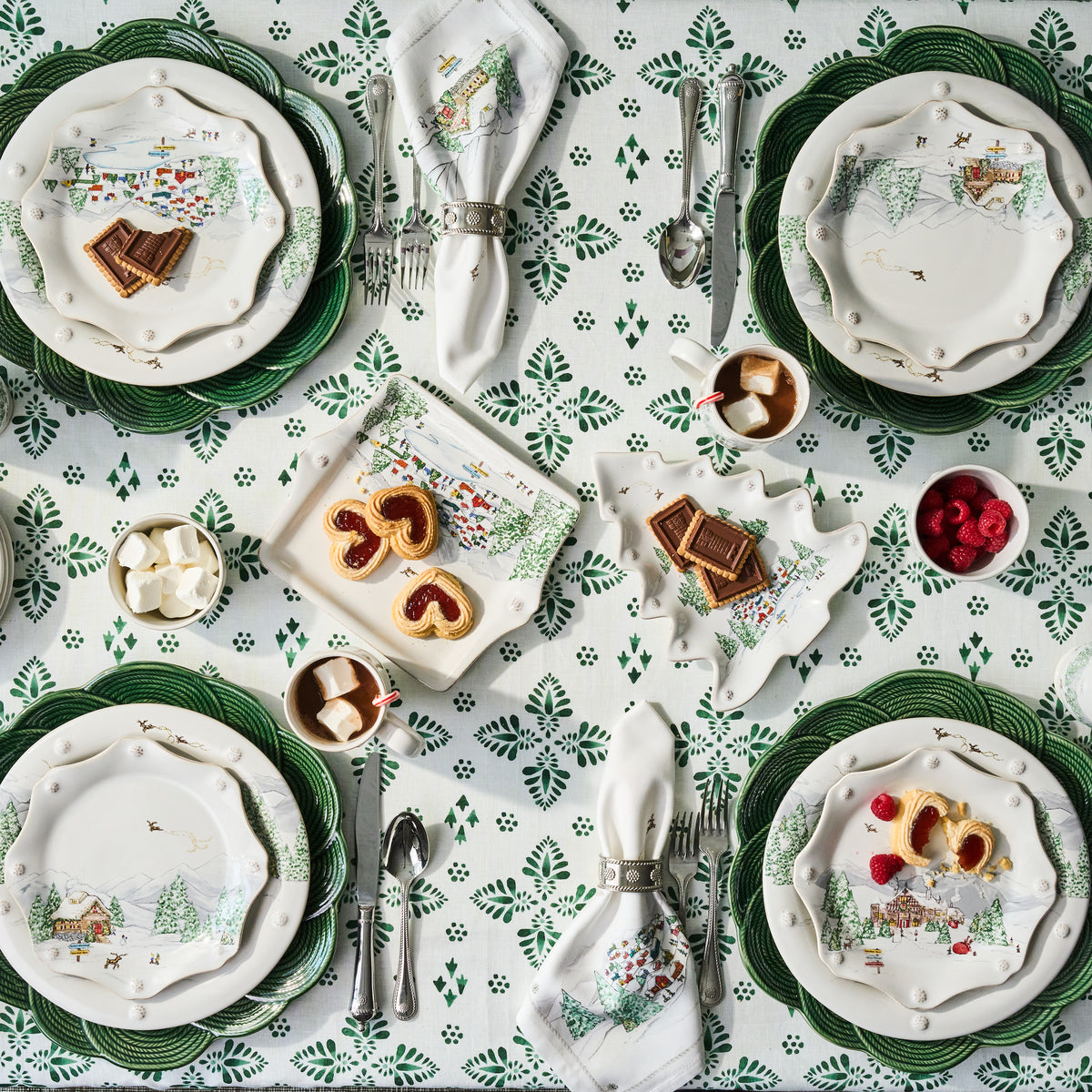 Berry & Thread North Pole 4pc Place Setting - Image 2