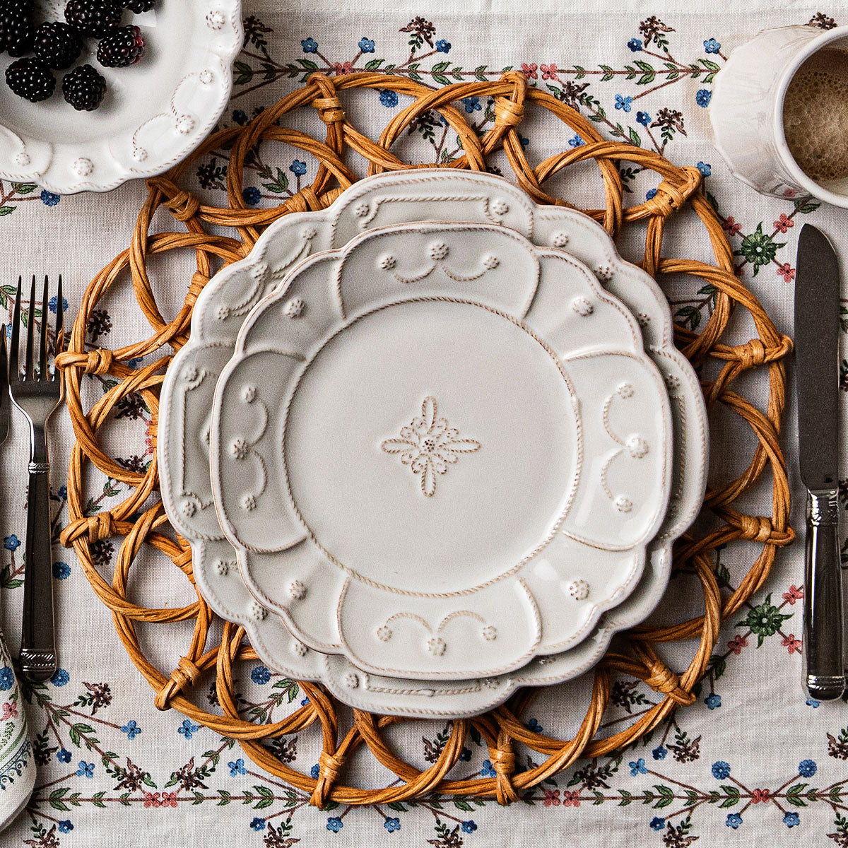 Jardins du Monde Dinner Plate - Whitewash - Image 4
