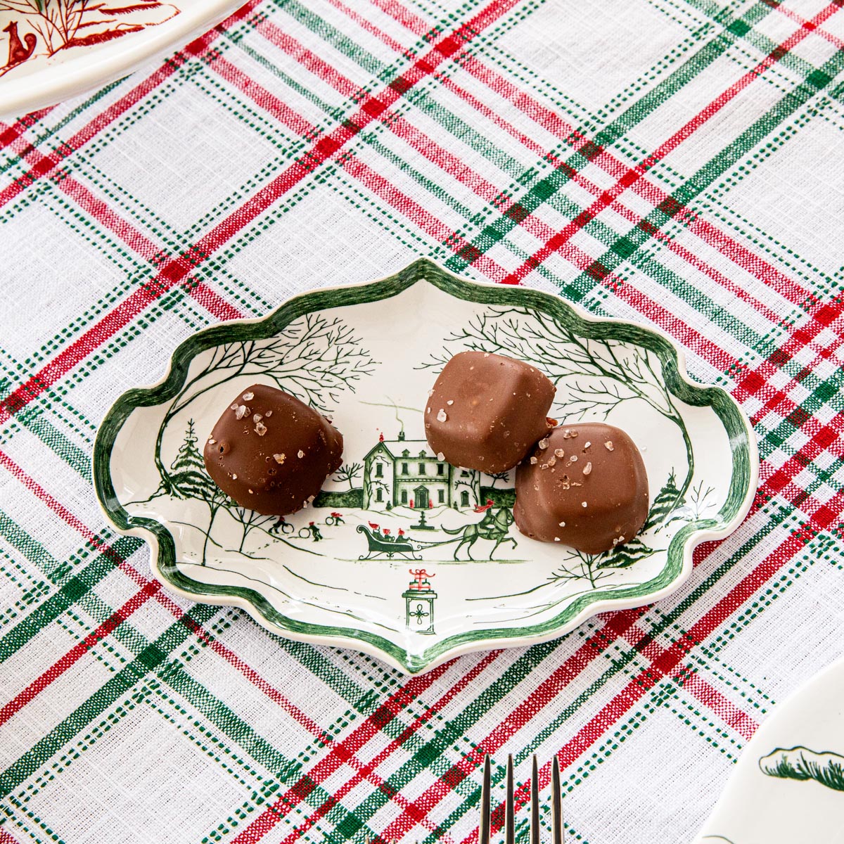 Country Estate Winter Frolic 7 Tray - Evergreen - Image 4