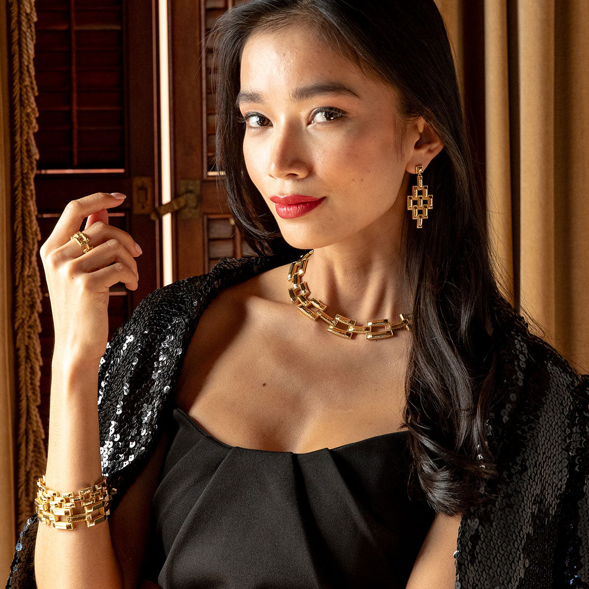 Pathway Link Necklace - Gold - Image 2