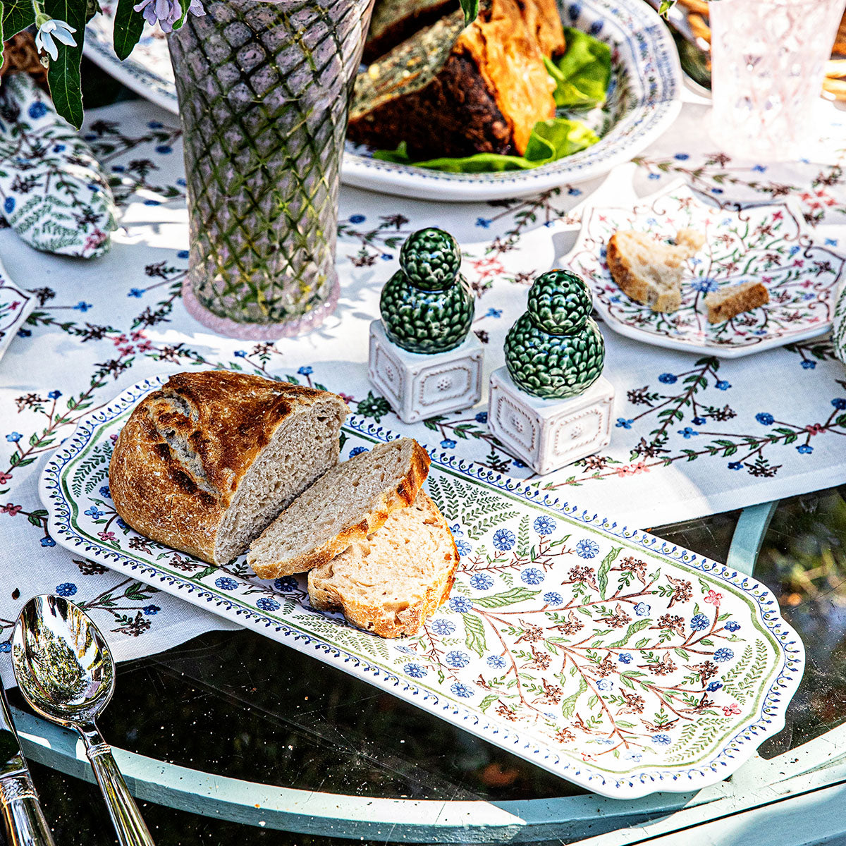 Villa Seville 15 Hostess Tray - Chambray - Image 4