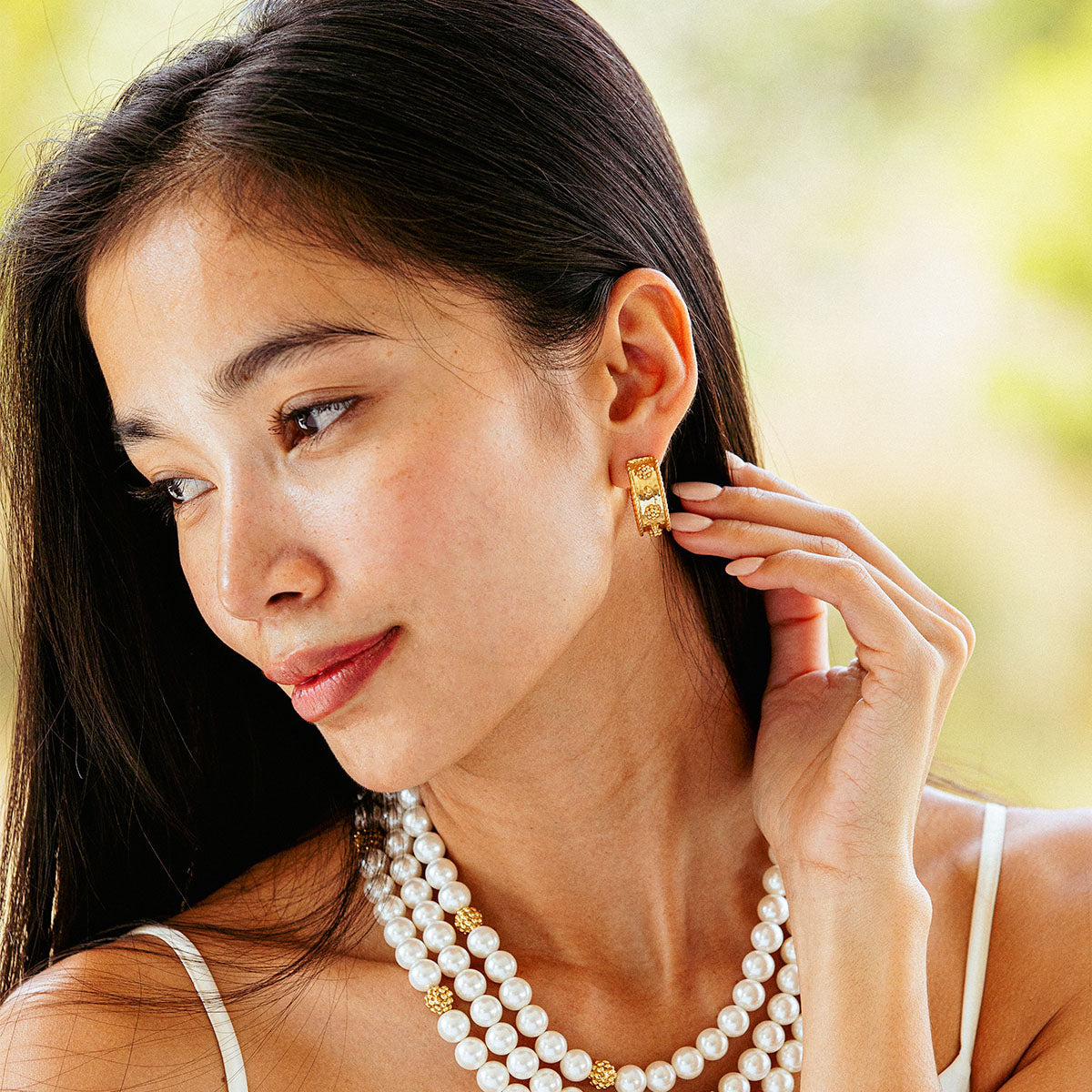 Berry Classic Small Hoop Earrings - Gold - Image 2