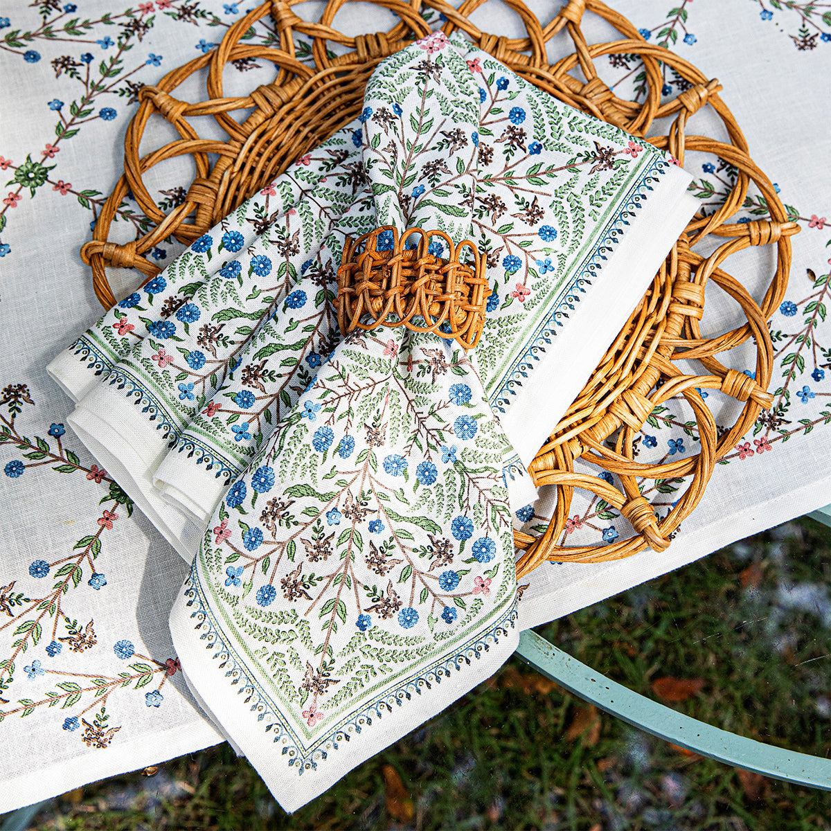 Villa Seville Napkin Set/4 - Chambray - Image 4