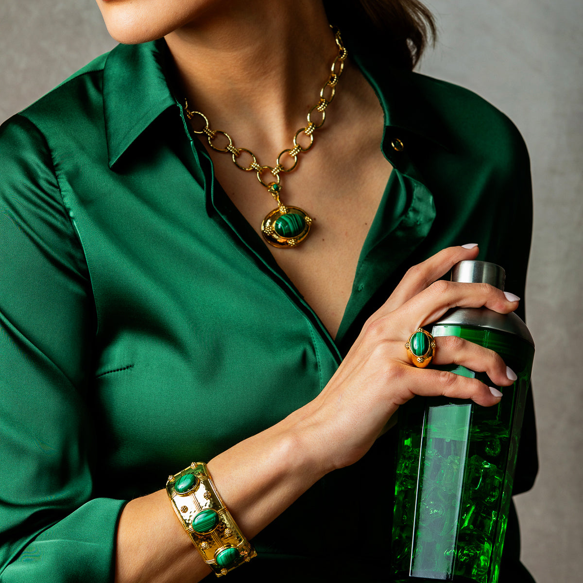 Cleopatra Grande Hinged Bangle - Malachite - Image 6