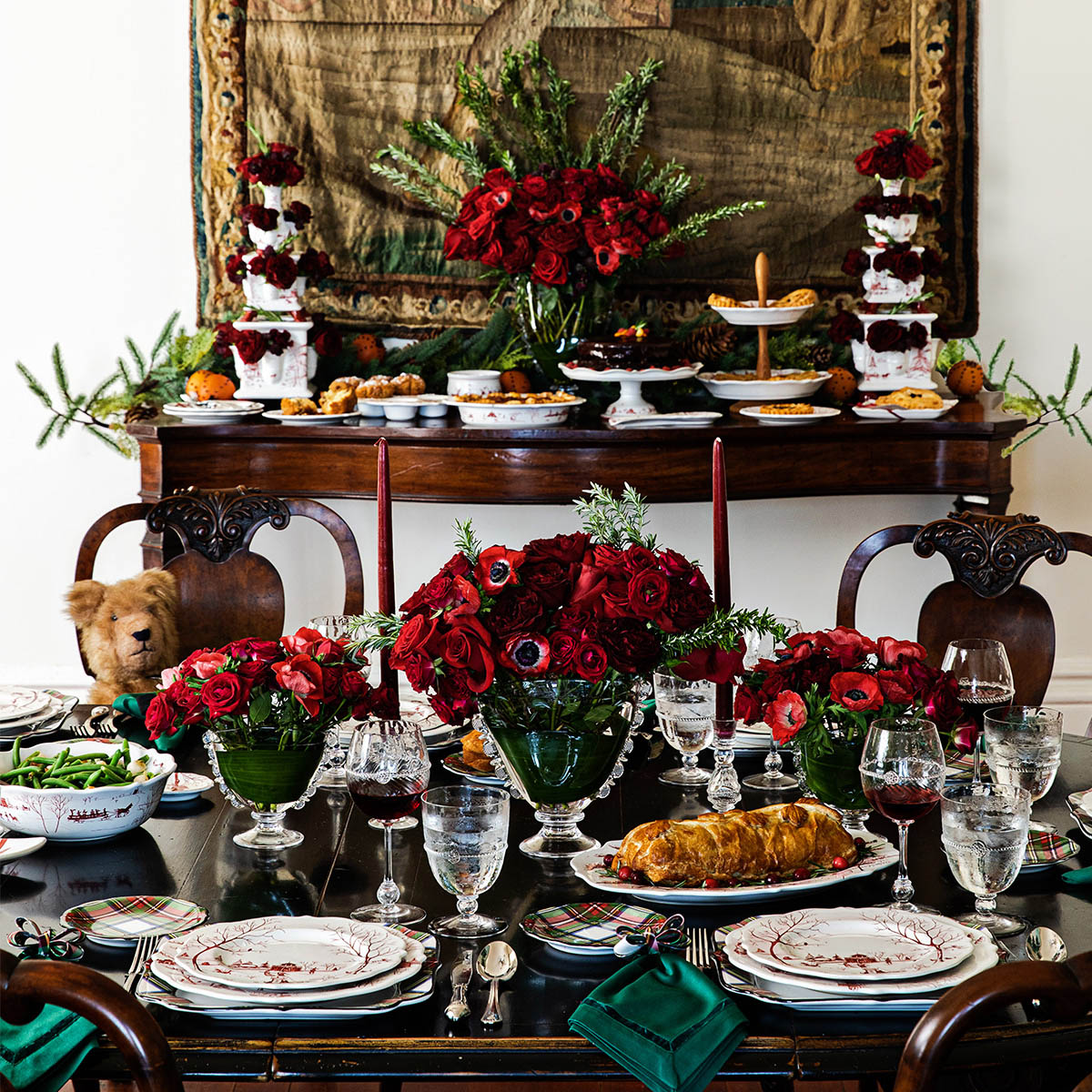 Country Estate Winter Frolic Dinner Plate - Ruby - Image 4