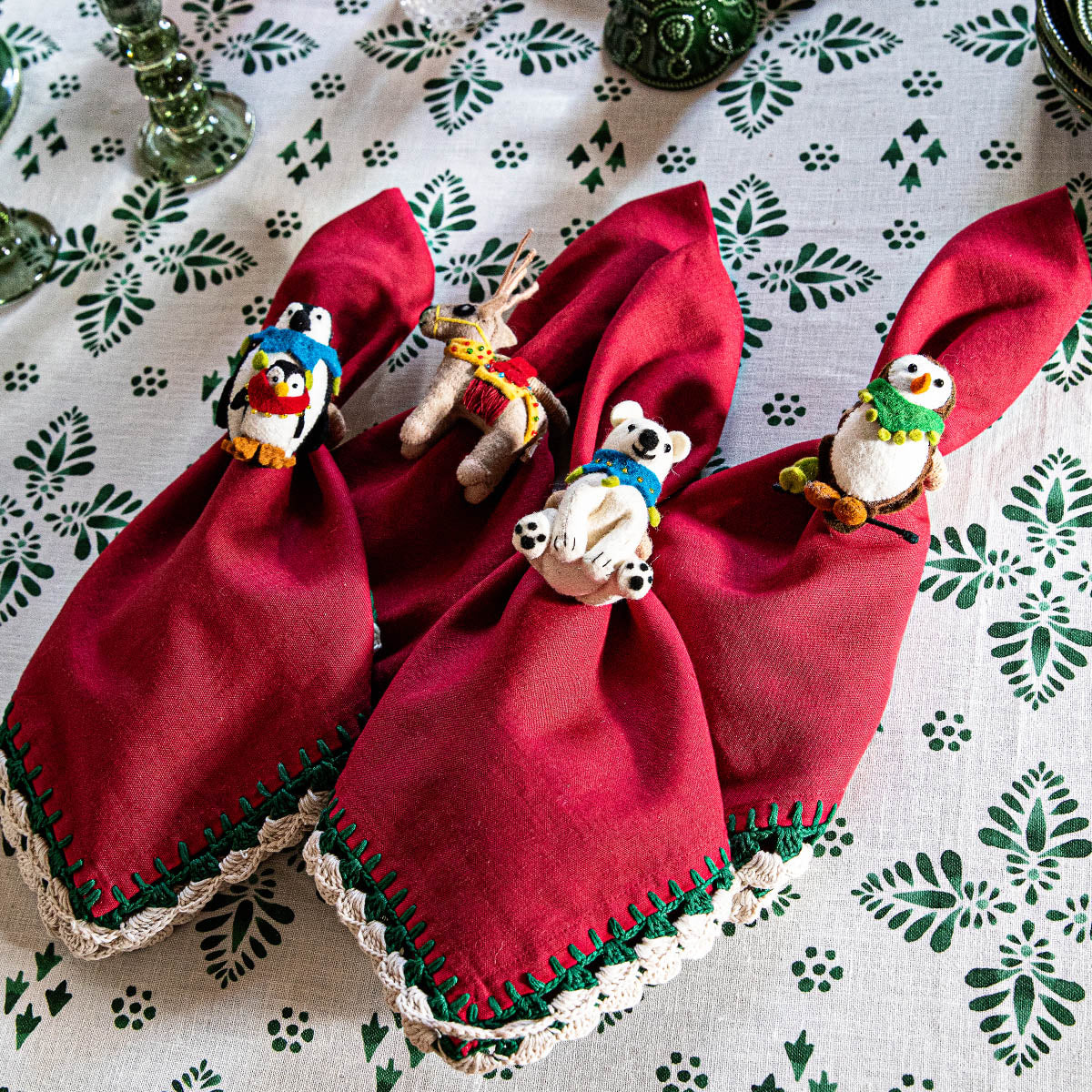 Isadora Napkin Set/4- Red - Image 4