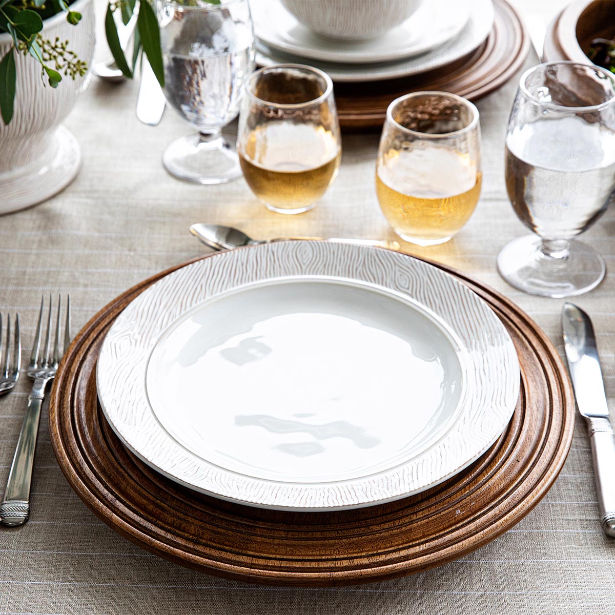 Blenheim Oak Dinner Plate - Whitewash - Image 4